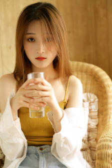 年轻的女教师2